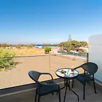 Lotus Luxury Апартаменты Кремасти