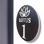 Lotus Luxury Апартаменты