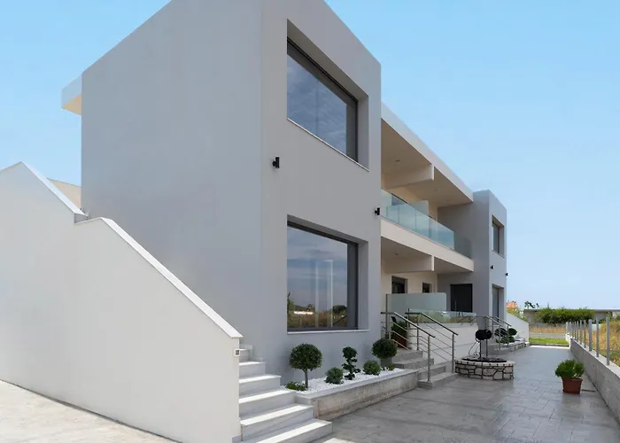 Lotus Luxury アパート *