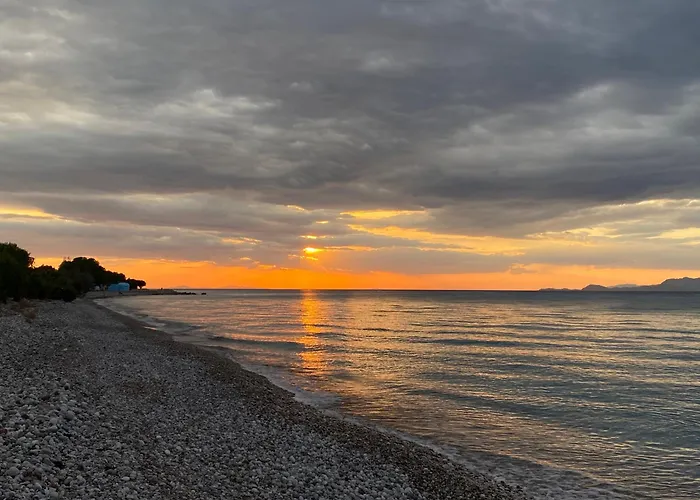 Lotus Luxury Kremastí