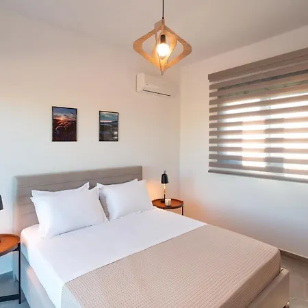 Lotus Luxury Apartment *